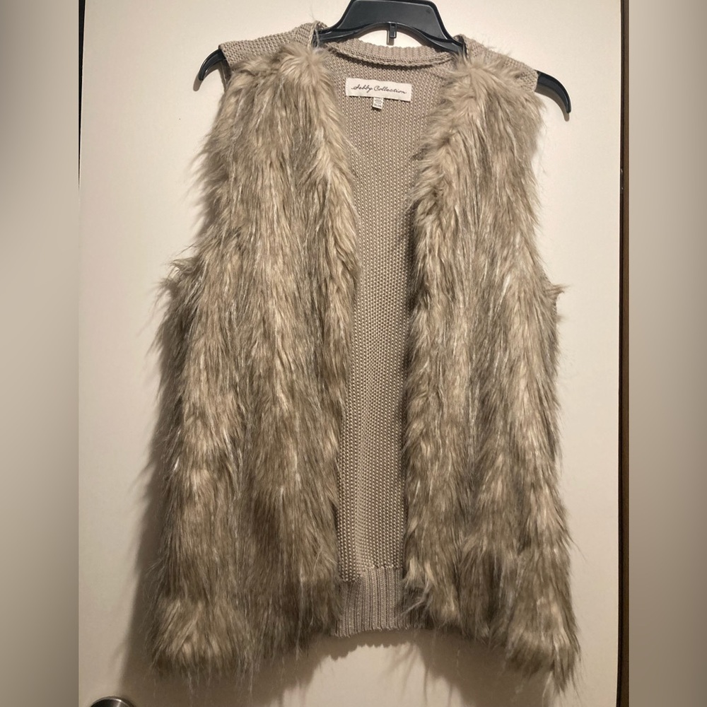 Sebby Collection faux fur sweater vest